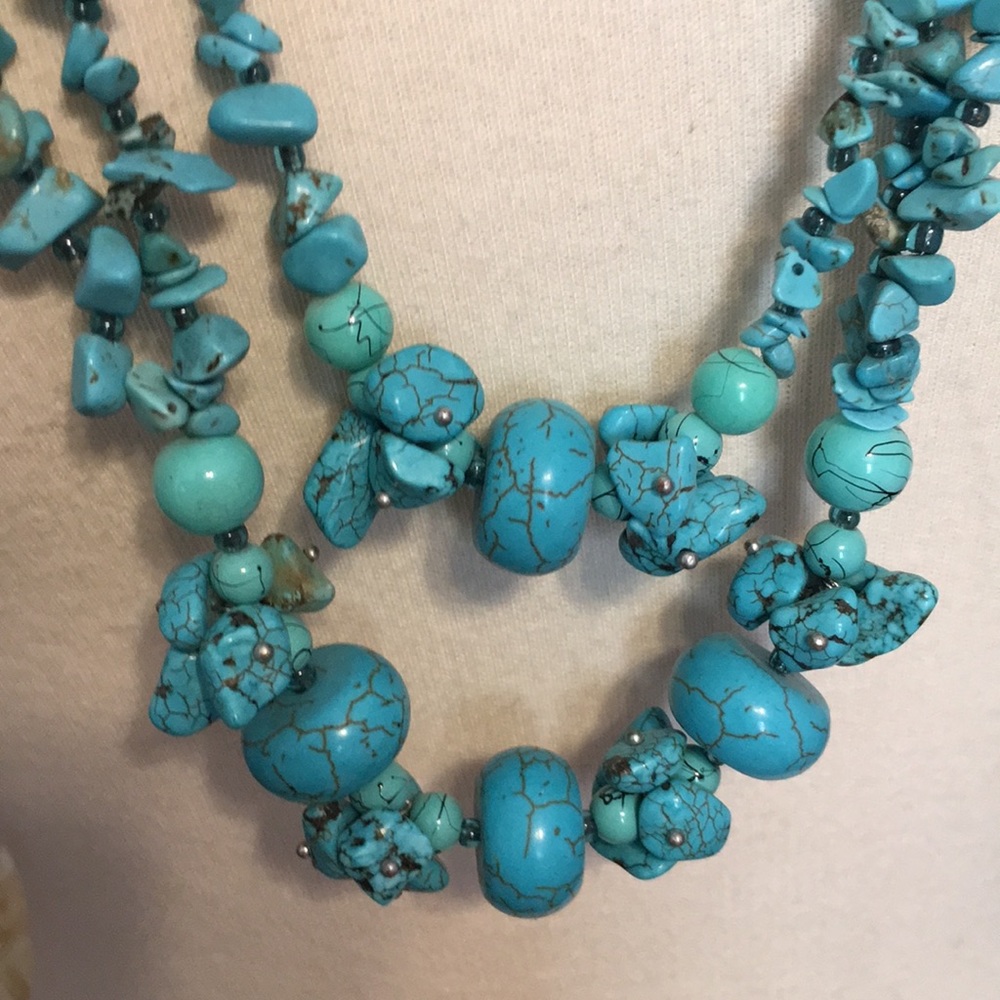 Traded—Wanda NWOT Large Chunk Turquoise Necklace! EXC!! - Picture 1 of 2